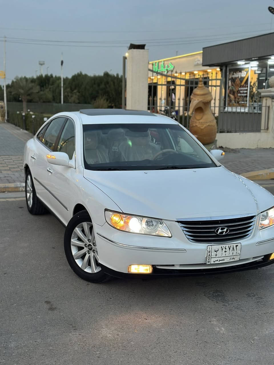 سلام عليكم..
هونداي ازيرا  موديل 2009 خليجي شركة الكاصد رقم بغداد تحويل شرط 
محرك  6 سلندر 3300  كير مكفول.
ماشية 160  الف كم بيه صبغ صفحه السايق بس بوب وجاملغات قماره تكم كفاله البقيه بدون ايرباك كله سليمه طخه باب السايق والخلفي السايق  البقيه وتوحيد لون سياره جديده مامتعوبه جاهزه من كلشي تجي تفحص وعيوني الك خلاف كلامي اني خسار 
 المواصفات : 
● فتحة سقف 
● كشنات جلد 
◾️خزن مومري كش 
◾️كروز سرعه 
● كشنات كهرباء السايق والجانب.
● تبريد امامي خلفي جيد
● برده خلفيه 
● تحكم ستيرن جهتين 
● شاشة كار بلاي وكامرا خلفية.
● حساسات خلفيه 
● ستيرن كهرباء
● كير و محرك نظيف جدا
● حداديه امامي خلفي  كله جاهز
● كهربائيات كله شغاله 
● صيانة كاملة وتبديل
السعر 102  وبيه مجال بسيط للشراي اتصال على الرقم
***********
***********  غير متواجد ع الفيس  
مكاني السياره الانبار الفلوجة  /
