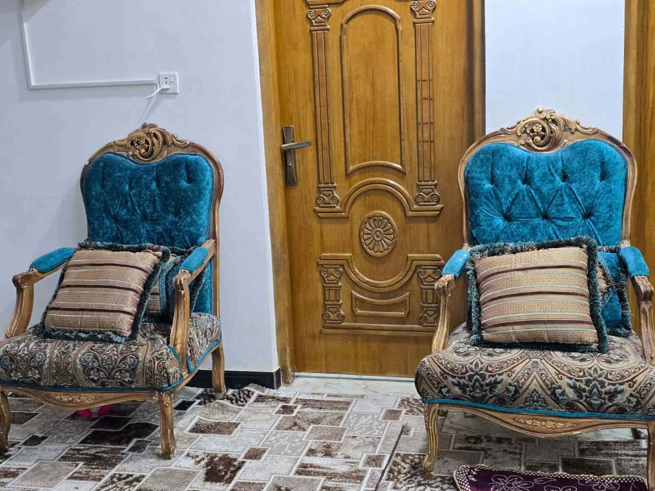تخم تسكام اربع قطع خشب زان قوي
سعر 350 الف 
رفاعي طريق ابو الماش 
للاستفسار ***********
