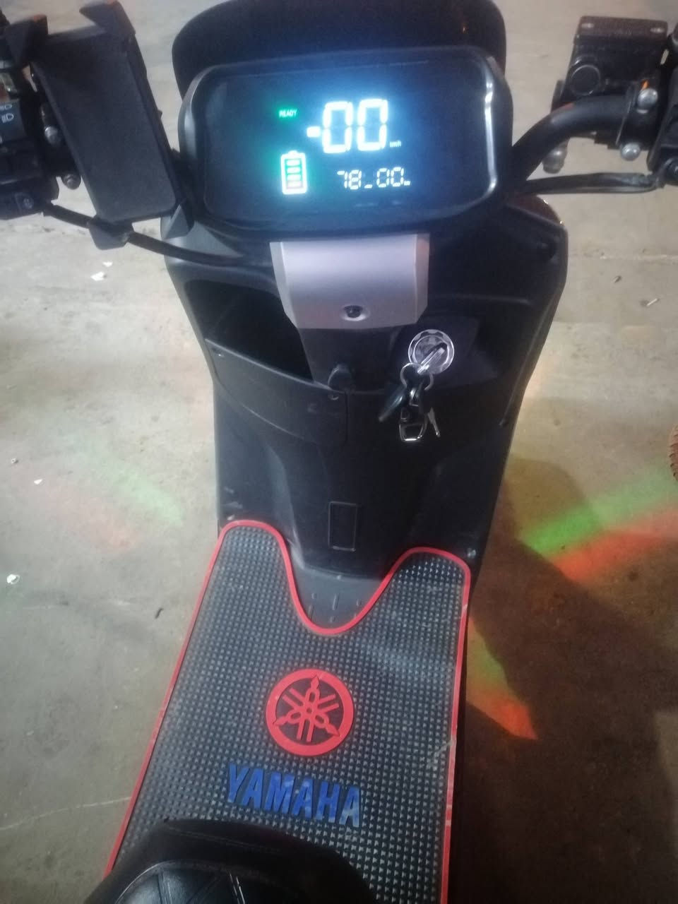 دراجه شحن 318 باب اول شرط البطاريات وين ماتريد افحص دبل بصمه صندوك + خوذه السعر خابر *********** غير متواجد على الفيس
