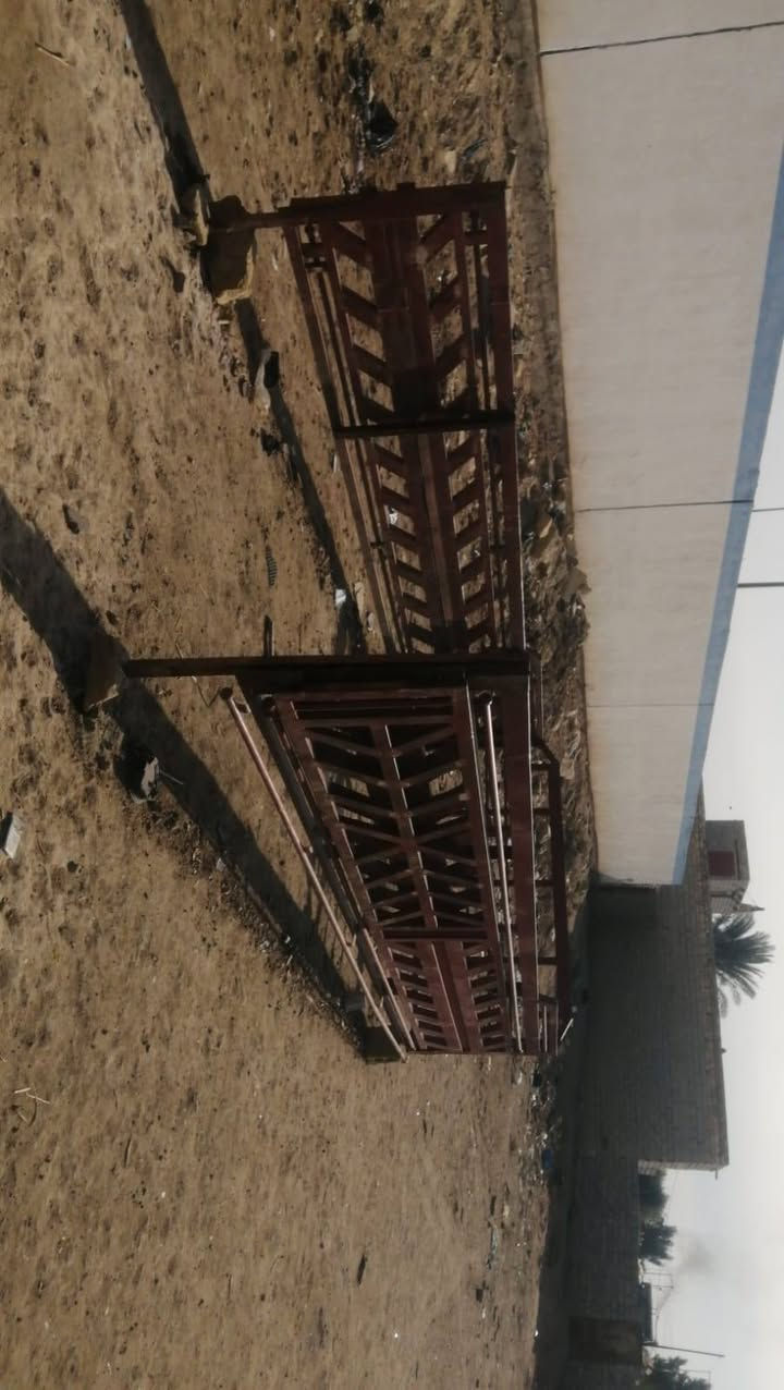 محجر كنتر للبيع مستعمل  العنوان السماوه قضاء الرميثه *********** السعر ب400 وبي مجال
