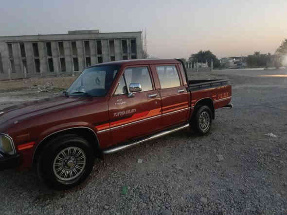 توێتا پیکاب بۆ فرۆشتن مۆدێل 1983 هەمووگیانی لەسەر دەقی شەریکە ماوە لۆک لۆکە سەنەوی هەیەو بەشەرتی حاسیبە گێڕو مەکینەو ئەکسل و تەقەو ڕەقەی بەشەرت وایەرمەنی هەموو گیانی ئیشەکا چوار تایەو ویلی لۆکی لەژێرە دەعموو لێدرانی نیە ماڵی دۆستە سعری 42 وەرەقەو کەمێک مەعمەلە شوێن کەلار موشتەری نیت بێزارم مەکە ***********_***********
