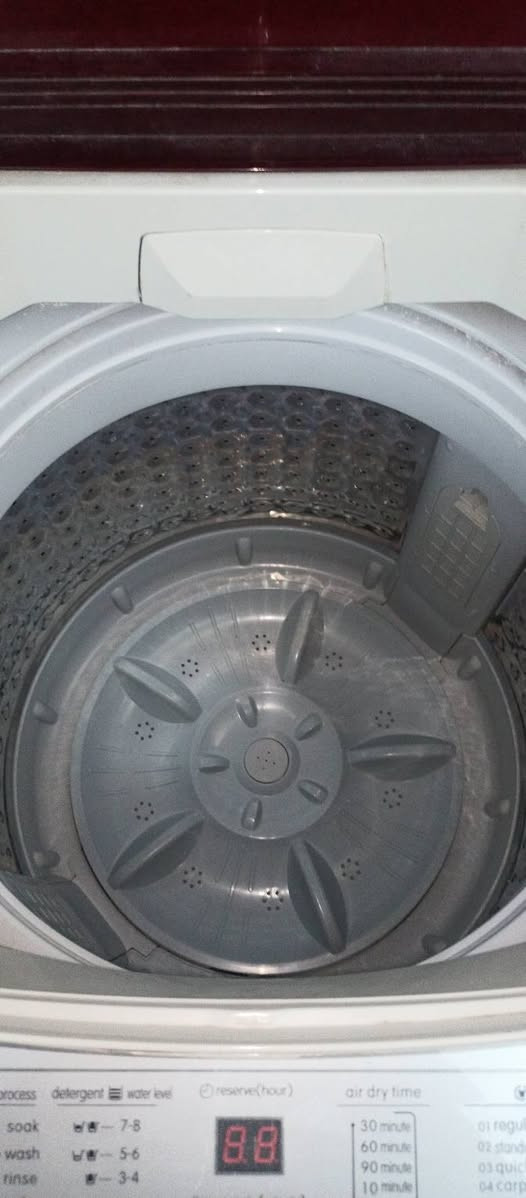 غساله هيتاشي 16 كيلو
 فول اوتوماتيك
 نظافه فول
شغاله وعلى الفحص وما بيها اي ضرر
 سعر 200 الف
 رقم الواتساب ***********
