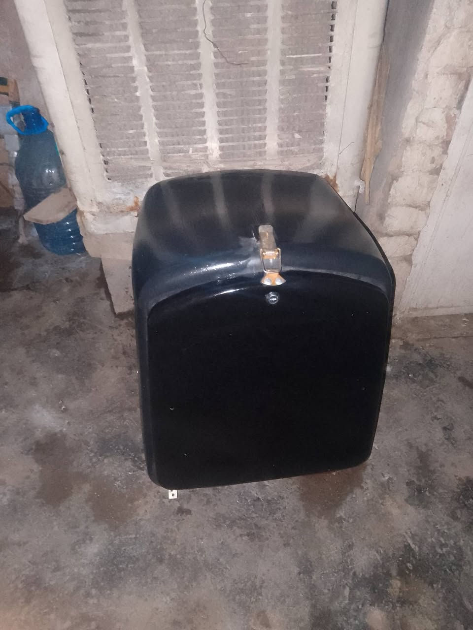 صندوك دلفري للبيع35
بعده جديد مكاني بغداد الاسكان ***********
