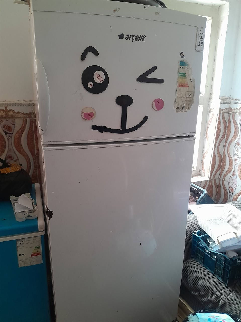 للبيع ثلاجه حجم كبير شغاله وجاهزه بدون تصليح السعر ٣٥٠
***********
***********
