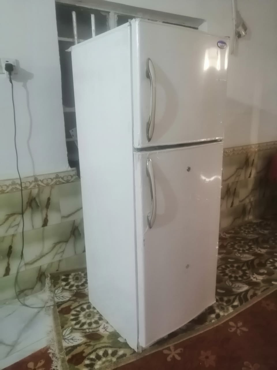 ثلاجه 20 قدم شرط شغل 130 حاوي نهضة
***********
