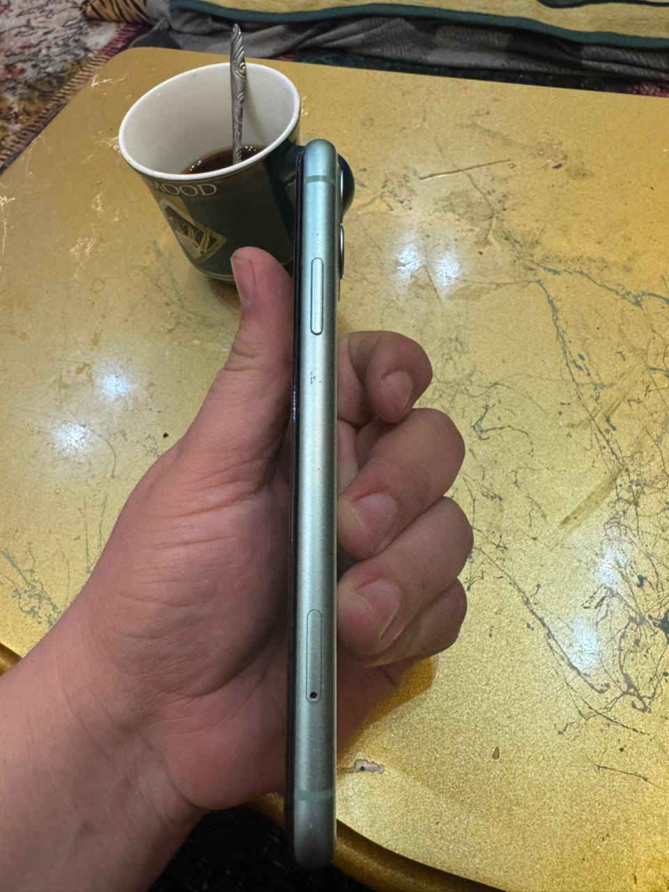 ايفون 11 العادي
ذ128

بطارية 77

مبدل قاعده شحن فقط 

الجهاز نضيف  كلش 

مكاني  بغداد الغدير 

***********

سعرة 250
