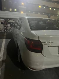 رينو سمبل مديل 2020 ماشيه 88الف رقم بغداد شركه سياره مكفوله كفاله عامه...