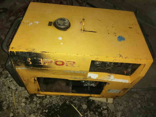 سلام عليكم مولده للبيع كاز للبيع20   انبير صافي . نص نكره تشتغل جاهزه سعر 300 بيه مجال للشراي مكاني نجف شارع المدينه هاذ رقم تليفوني ***********
