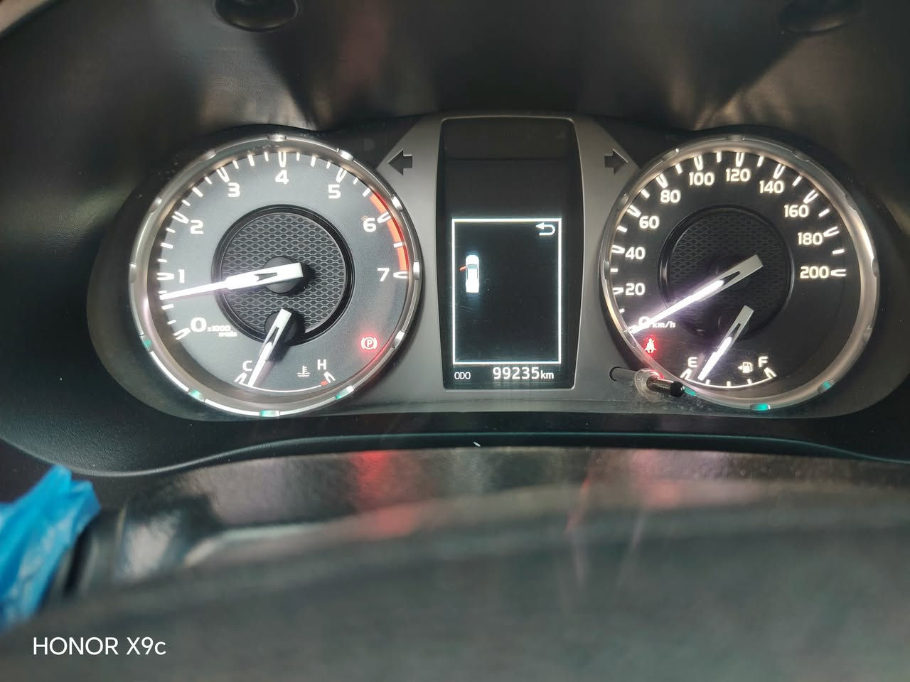 السلام عليكم
هايلوكس  2022 كير عادي  سياره جديدة كارتون ماشيه ٩٠  ألف وضع شركه مكفوله كفاله عامه  مواصفات فول سعودي تبريد كشنات تبريد خلفي كامره حساسات خلفيه هوك خلفي درع امامي سنويه ل ٢٨
رقم بغداد سياره بسمنه
***********
 مكانه
محافظه  دوانيه  اتصل عل راعيه مكلف بنشر
