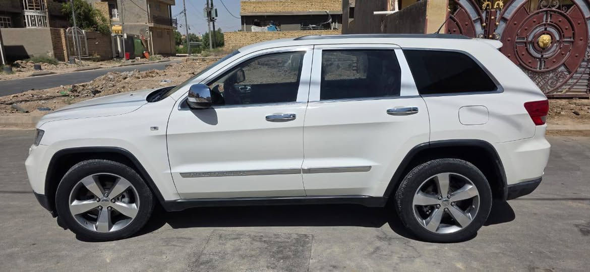 جيب لاريدو 2012 خليجية
محرك 6 سلندر السيارة جدا نظيفة وجاهزة للاخير وعليهة ادامة كاملة . تحويل ثاني يوم مكاني بالكوت
السعر 194 وبيهة مجال 
***********
(مكلف بالنشر)
