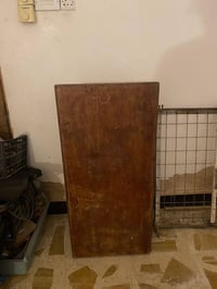 ميز او طبلة صاج يحتاج لها صبغ كبيرة بدون اي كسر فقط ٨ الاف واتساب ٠٧٧١...