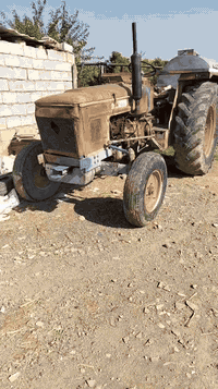 سلام عليكم مكينه
نظيفه وجاهزه  للبيع والياتهه وياهه عربانه ومقطورة مي  وفدان ومعدلان سعر 7مليون بيهه مجال حك جيه الي يحب يتواصل ***********
