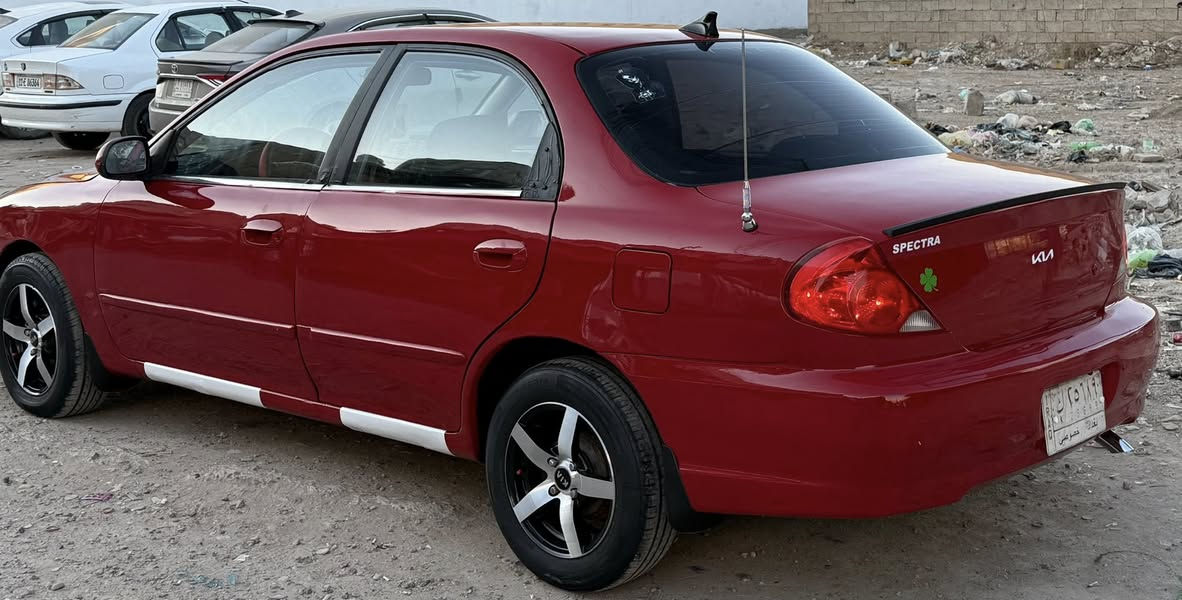 كيا سبكترا 2002
كير اوتو كير مكينه مكفولات 
تخم تاير ويل كب 
تبريد ثلج 
مكفوله من الضربه 
السعر 49 وبيها مجال 
للاتصال ‭0773 700 4681
