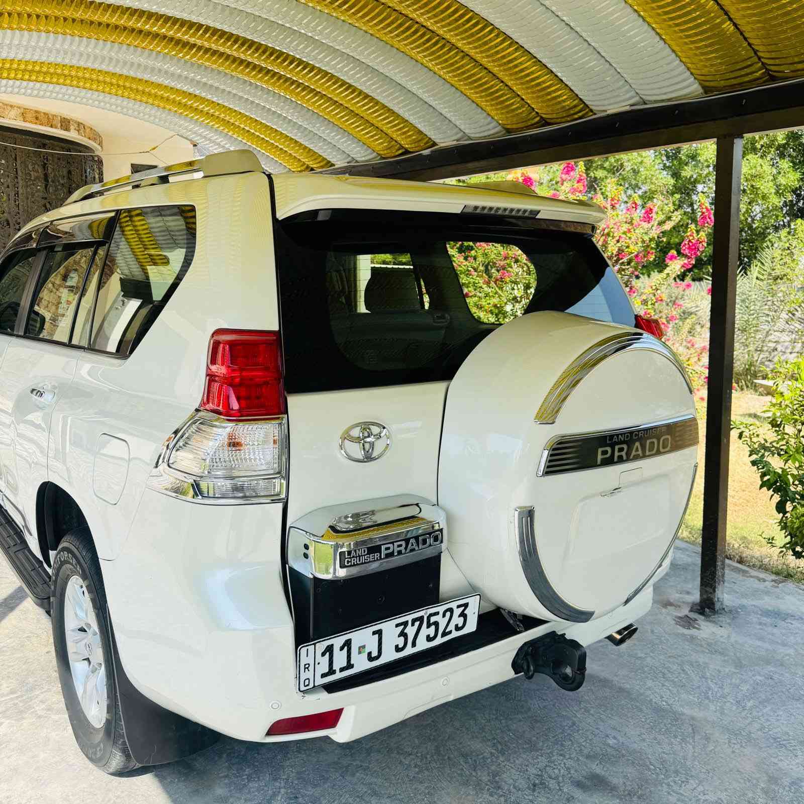 السلام عليكم.برادو 2013 كويتي فول مواصفات مكفوله فقط شبرين صبغ بالجنطه كلش نظيفه 6 سلندر رقم بغداد الدولي السعر 278 مجالها بسيط للشراي مكانها بغداد الدوره ***********
