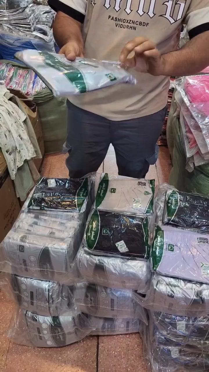 ⁨الشورت السهم الاخضر 

شورت رجالي طويل ساده 
خامة قطن درجة أولى 
متوفر ب6 ألوان 
قياس 5xl 
سعر الدرزن 25
متوفر توصيل لجميع محافظات العراق⁩


**إذا كنت صاحب هذا الإعلان وتريد حذفه لأي سبب، رجاءا أرسل رسالة إلى الدعم الفني**