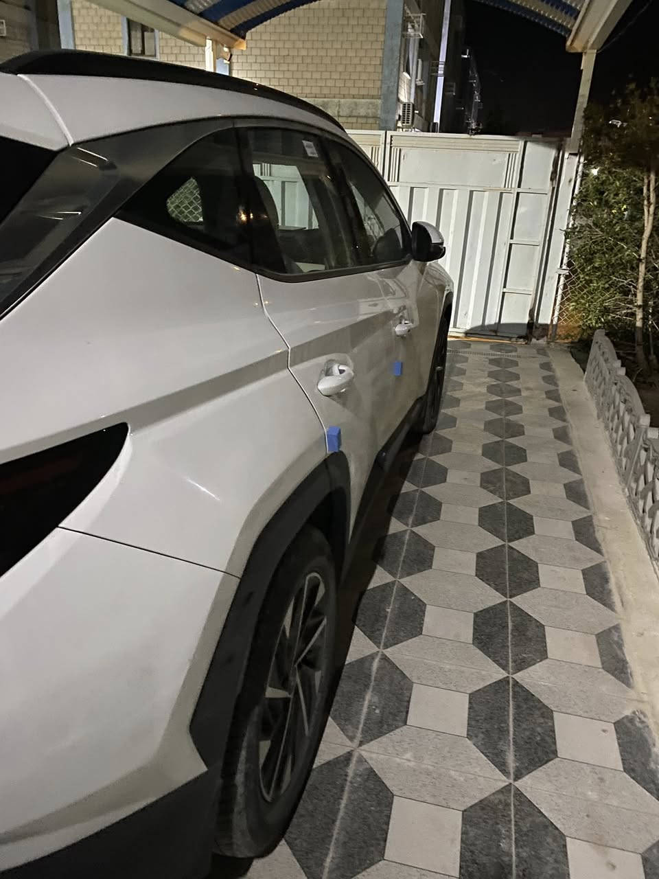 السلام عليكم
هونداي توسان 2023

فول موصفات 

كفاله عامه من كلشي 

رقم بغداد دولي وباسمنه 

خليجي مكينه 2000 المرغوب 

كله جديد لاتخابر وتكلي شبيهه 

كاعد اكول كفاله 

تجي وتشوفهه اذا غير كلام تشلع عيونه 

واسط قضاء الحي 

***********
