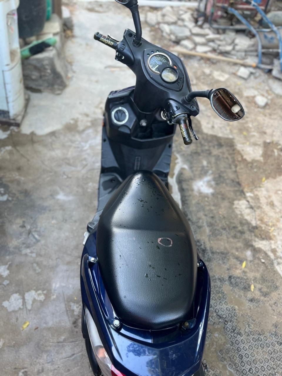 السلام عليكم دراجه سكنس فحل 140كوري قبق مسح ام الطلاعات للبيع
  شلعه ومعدل خير من الله ماشيه(50) الف والباقي كله بلاد  وكل كهربائياته كامله وشغاله وجاهزه من كلشي وتايرات جدد وما بيه اي نقص فقط النقوصات البيه واقيه صالنصه والرون ميشتغل عداهن ماكو اي شي نقص كامله مكمله واواقه ومنفسيه موجوده ونكره شوكت متريد بي وقت شغل وروح
سعره 800 وبيه مجال بسيط 
مكاني الامين الثانيه قرب جامع مالك بن انس وهاذ رقمي (***********) الشراي يتصل لنو مامتواجد علفيس وهاذه رقمي بي وتساب الشراي يتصل وبخدمته 👍🏻🩵.