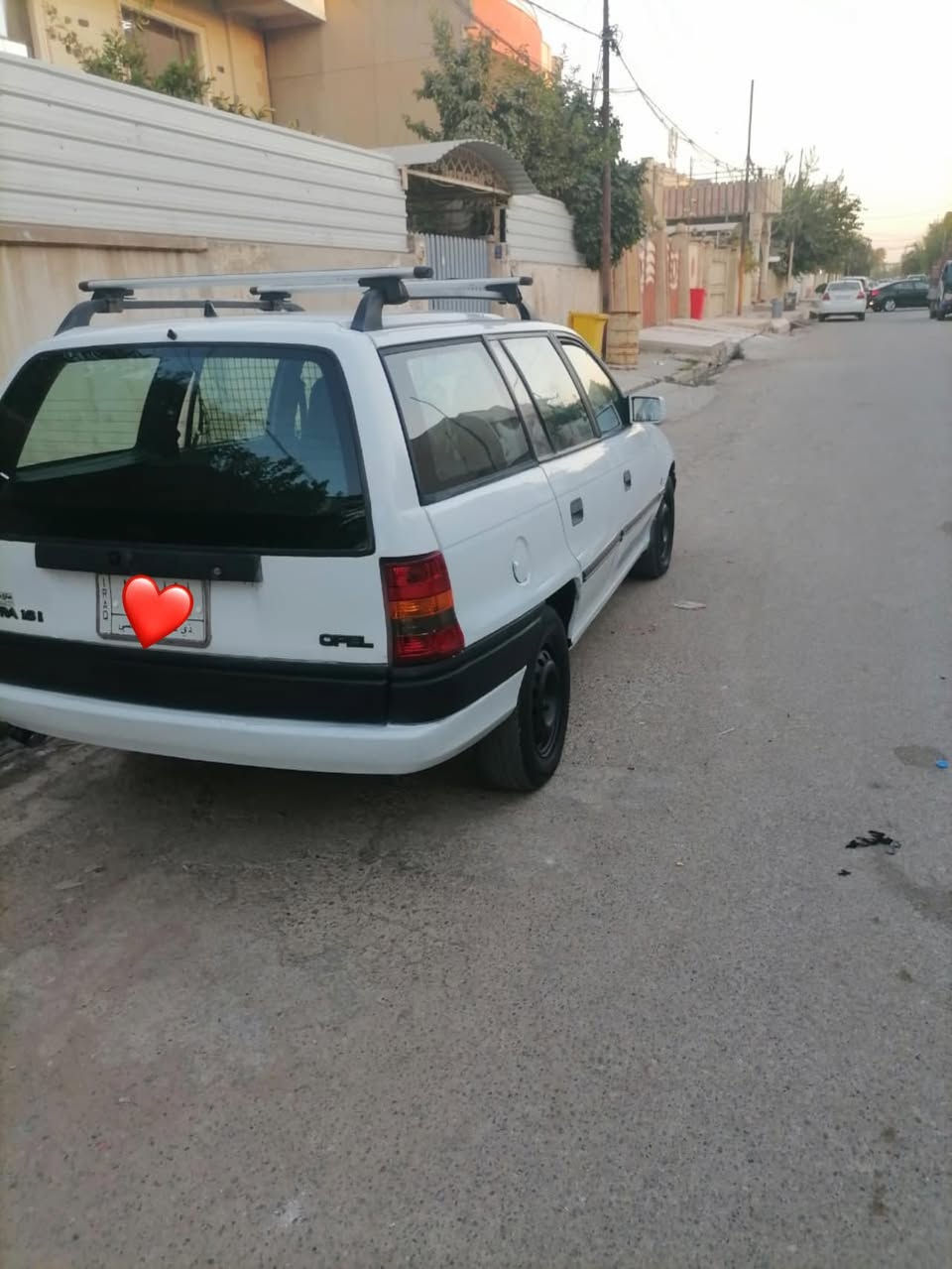 اوبل استرا موديل 93 رقم ذيقار ب اسمي مشروع وطني السياره كدام العين ما بيها صبغ مكانات بسيطه السياره جاهزه كاربونها موجود بيها شوي خيسان بل دوائر السعر 42 للستفسار اتصل ***********
