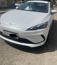 السلام وعليكم بي واي دي سيل فايف مرقم بغداد بسمي زيرو بصمه تشغيل عن بع...