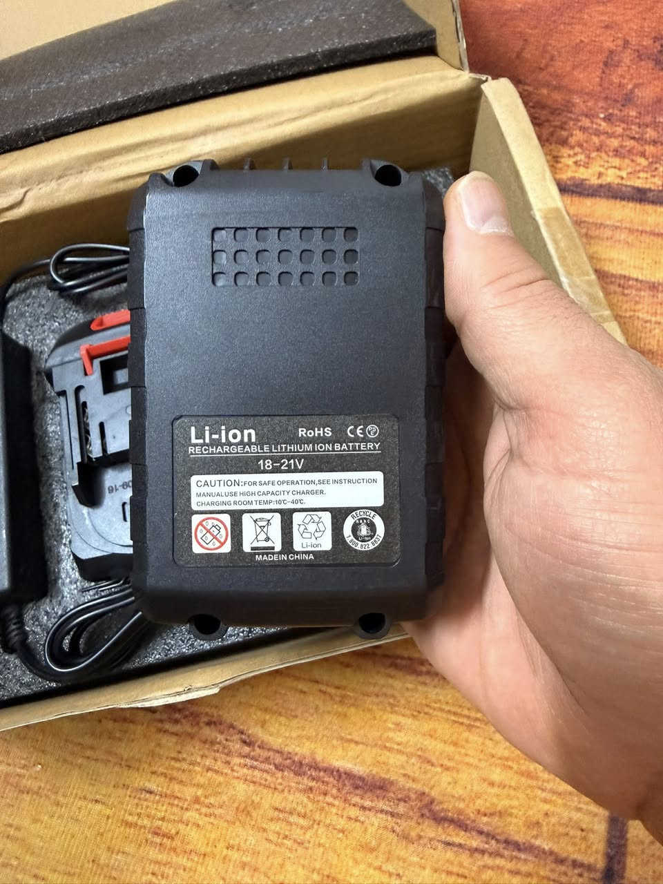 بطارياات ثنين او شاحنه ٤٠ الف


**إذا كنت صاحب هذا الإعلان وتريد حذفه لأي سبب، رجاءا أرسل رسالة إلى الدعم الفني**