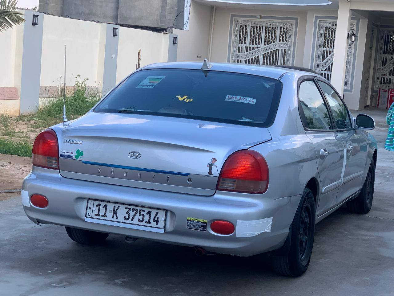 السلام عليكم.....
سوناتا 2001 ..... لون سلفر 

((ضمان الشركه الدوليه العراقيه ))

 
رقم بغداد....   الدولي 11
شرط التحويل...  مشروع وطني  بسمنا هزه جديده و ه جديده 
دوس رياضي 
كيجات رياضي 
  جهاز موازنه ABS
جهاز سرقه
تبريد بيانو

حته من تعبر ١٢٠ دك جرس ويضهر كلوب

سياره جديده بعده بكتب و كتلوكات شركه و منفيساته عندي
سياره ع أيدينه مستلمينه من شركه و اعرف شبيه ما بيه 

كير اوتوماتك 

يدات نيكل   
مكفوله من ضربه ولكص ول خياس ....
شرط اذا بيه دكت جاكوج مرجوعه بعد 10 سنوات
كهربائيات ع وضع شركه ولا ملعوب بيه... 

 كشنات بعدهن وضع شركه 

تبريد  تدفئه نار ... منضومه لايت فول ..تخم تاير.... جديد بأيدي...كير ومكينه خير من الله...... بشرط فول
كهربائيات كله شغاله بلادي.... 

شرط لغود وتكم عله وضع الشركه مملعوب بيه....

كيجات كله شغاله حته ل بانزين هم يشتغل .

سياره ما بيه كل عيب تخبل ول ياخذه  يرحملي من وراه 
شرط لاضربه ولا طخه ولا كص و خياس  ولا كلشي وين ميعجبك روح افحص  ...
صدر خلفي أمامي كله جيد ما ملعوب بي عشركه  نعومه صاعد حديث درايم شفتات جدد و مشط هم مال حاويه قبل يوم بدلتها ... 
بشرط ترايك 200. 
غرفتها جديده ...دواخلها مثل كشنات شركه جدد ❤ ... ..مسجلها فول......كيجات كلها شغاله...
محرك  20.4 (المرغوب) 4 

السعر)( 55 ))بيها مجال

***********
***********

ميعجبك سعر عوفه لا تعليق رجان الله شاهد سياره متعوب عليه 
الموشراي لايضل ابكيفيه ينطي اسعار والسوك كلشي بي السياره محد يعرف قيمتها بس الجناي وبلحقيقه احله من الصور ❤️وحلالي عزيز مثل مانته عزيز ✋

ملاحظة سياره ما بيه كل ترويج...

