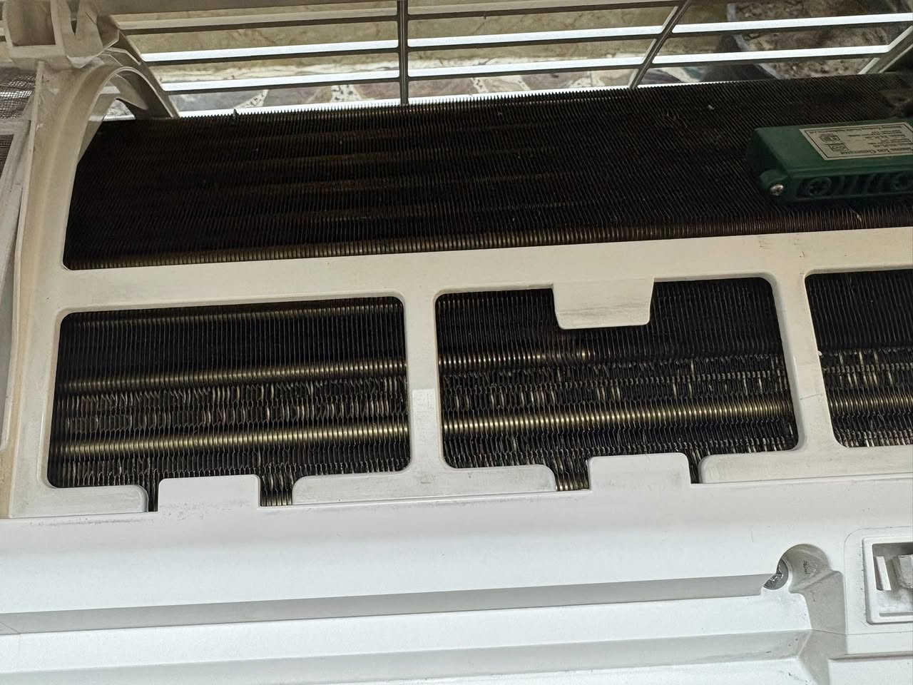 سلام عليكم
سبلت گري 1 طن انفرتر حاربارد
يشتغل على المولده ٣ امبير أقتصادي
بلادي ممصلح نظافته ٩٠٪؜ ظمان ٢٠ يوم
كامل ملحقاته بدون نقص غازه مقفل 410
راديتر بعده النحاس يلمع 
السعر  ٣٥٠ الف
***********  بغداد حي الجامعه
