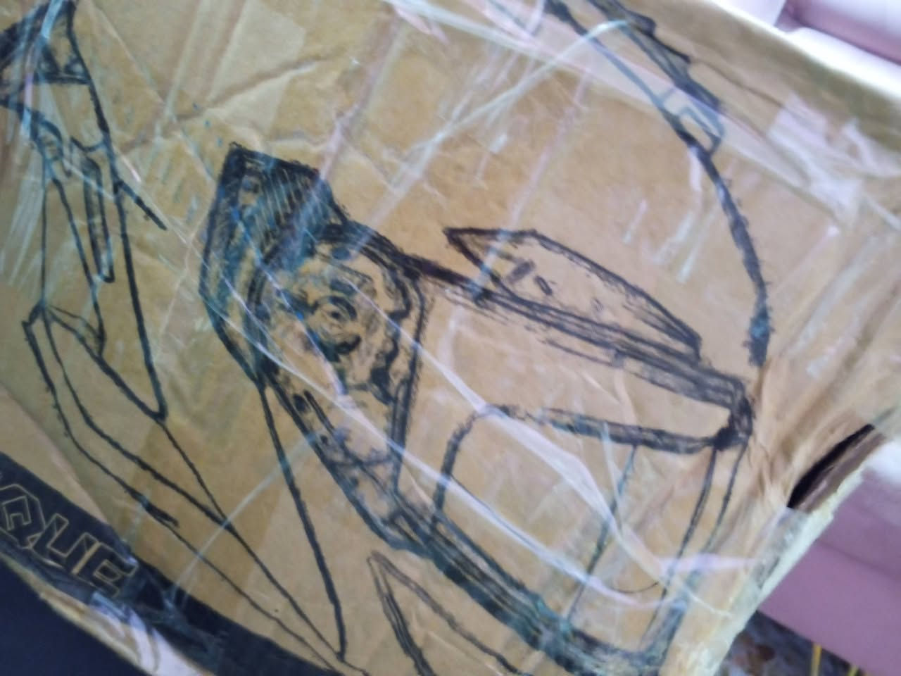 سلام عليكم عندي خوذه جديده وشرط اصليه فج قلاب بيها مريه شمسيه و مرايه ثانيه حتياط و كارتونته موجوده سعره 80 قفل ومتلكه نفسها و بيها 4 فتحات تنفيس ورقم سعره 25 قفل مكاني بغداد المدينه او بل حبيبيه رقمي وتساب ***********
