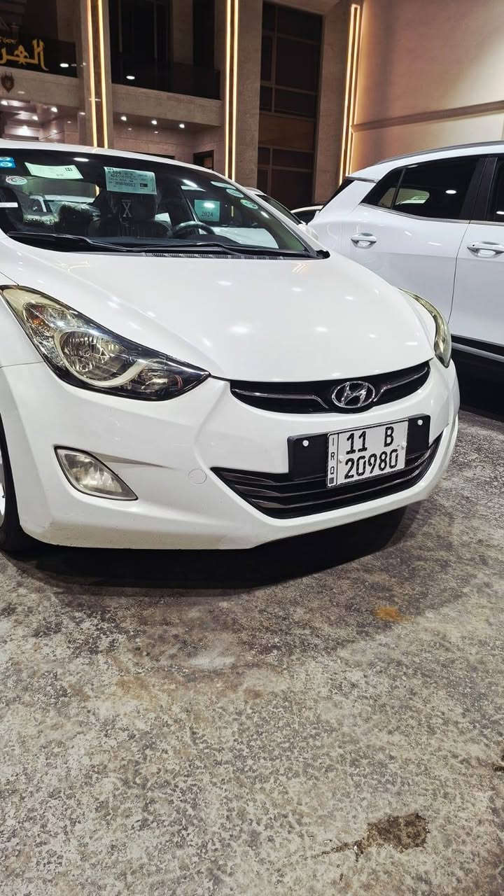 السلام عليكم النترا خليجي موديل السياره ٢٠١٢ بيها كارت بلباب كد اصبعين السياره جديده ماشيه ٦٣٠٠٠ كيلو كير مفتوح السبب بدلت جبنه ودهن مال كير مواصفات حساس خلفي كامره خلفيه اشاره بلمري فتحه محرك ٢٠٠٠ دوش سويج السلام مواصفات GLS السياره بيه تخم تاير جديد رقمي *********** بيع او مراوس حسب القناعه مكاني بغداد البياع معرض العربه
