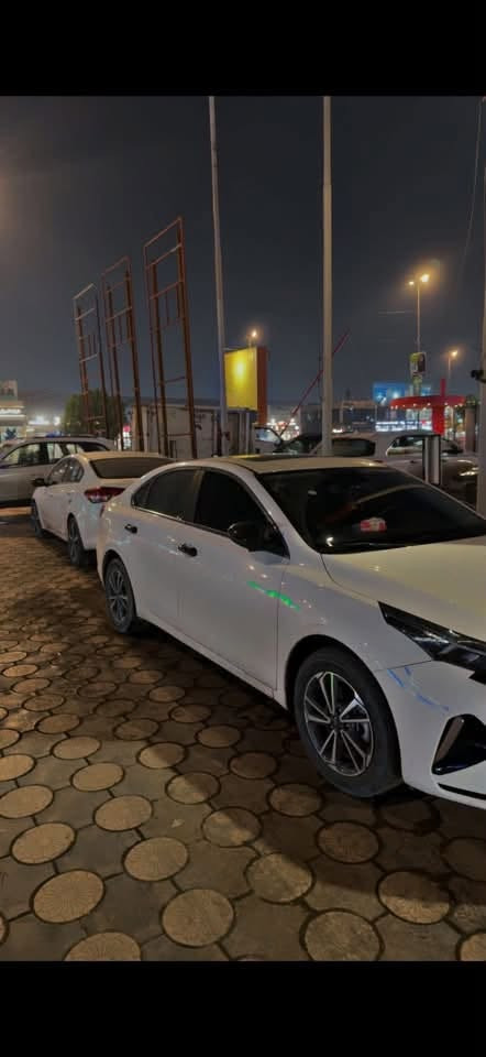 السلام عليكم  مراوس بسيارة BYD 
K3 2025 سيارة  فول 
بيه فقط بارد موضح بالصوره والبارد شي قليل كلش . الباقي كفاله عامة ماشيه 9000 موضح بالصوره بوضع الشركة خير من الله 
المواصفات
📌فتحة سقف
📌تنزيل الجامة السايق عن طريق البصمه 
📌فتح الجنطه عند الاقتراب من البصمه
📌ترحيب
📌مري شفظ
📌STB مراقبة ضغط اطارات
📌 تنبيه عن دهن المحرك ودهن الكير
📌تنبيه عن مواعد تغير فلتر الشوته وفلتر التبريد
وبعد بيه خير من الله مواصفات 

مكان النجف الاشرف


**إذا كنت صاحب هذا الإعلان وتريد حذفه لأي سبب، رجاءا أرسل رسالة إلى الدعم الفني**