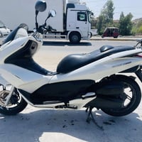 Pcxالجيل الاول ياباني مكينة 150مكفوله كهربائيات كامله حساس ازدحام  است...