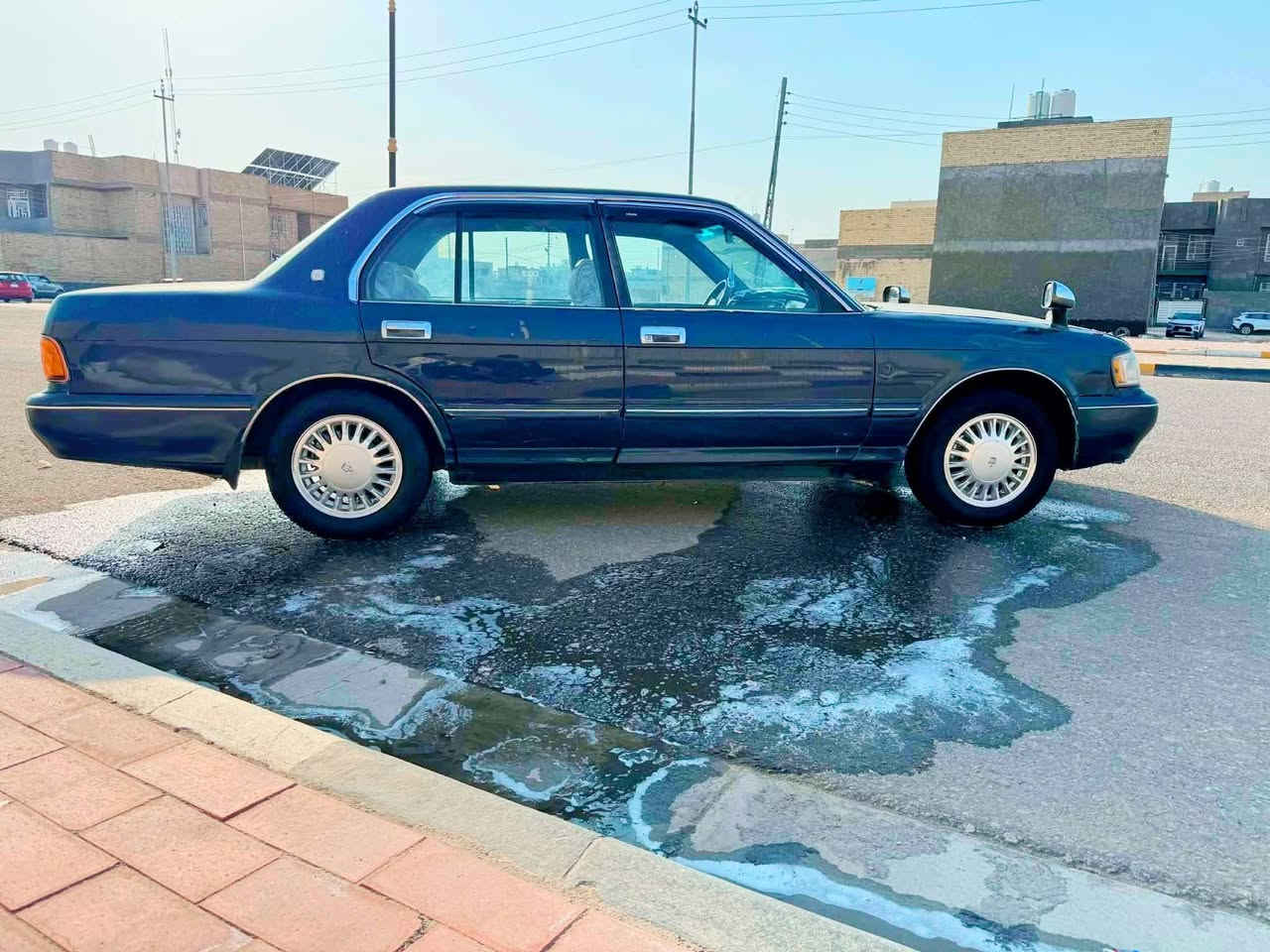 السلام عليكم سياره ارنب للبيع مكفوله من الكص والنقل الجثه والعيب الشرعي الموديل 94 السعر 65.                        ***********
