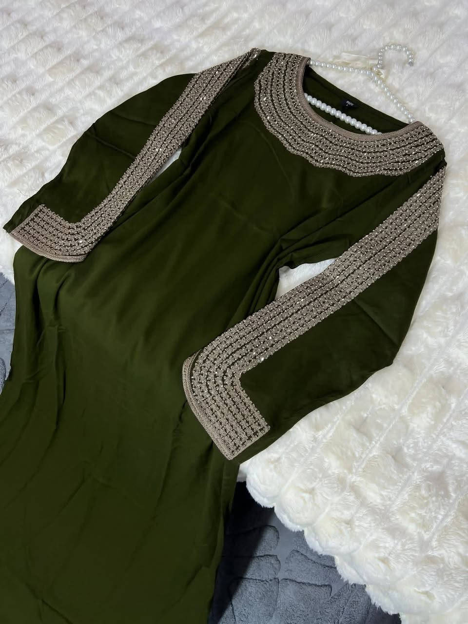 كلابيه كشمير مطاط من ماركه الحسناء
كلوش وحزام 
القياسات L XL XXL 

السعر 17


**إذا كنت صاحب هذا الإعلان وتريد حذفه لأي سبب، رجاءا أرسل رسالة إلى الدعم الفني**