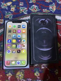 ايفون 12 برو ماكس ذاكره 256  بطاريه 76 مامفتوح ولا مصلح  كارتونه وياه ...