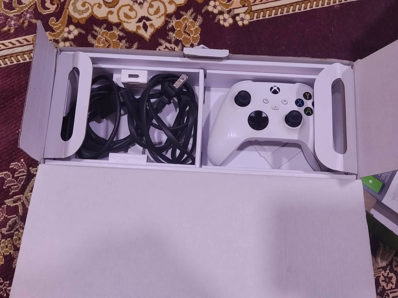 السلام عليكم اخوان سيريس اس اصدار 25 الجهاز مستخدم سبوع
 ب400 للاستفسار خاص او واتساب على الرقم *********** متوفر توصيل
