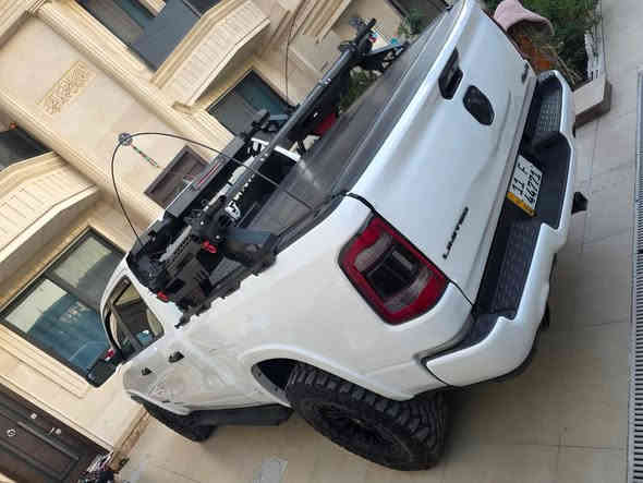 السلام عليكم دوج رام  2023  1/1

فول مواصفات        ((وارد امريكي ))

حادث موضح بصوره بدون تبديل ولا ايرباك

دوج رام 1500 لمتد 

المحرك : V8 5.7L .

(ايرباگ سليم 

بدون ضرر)

المواصفات :

* دفع رباعي 4x4. فور ويل

* رادار تفاعلي مع مانع تصادم. 

* نقطة عمياء. 

* تحذير الخروج عن المسار

* استطفاف ذكي (اوتوپارك).

* دوسات جانبية كهربائية.

* المصابيح الأمامية زنون.

* كشافات الضباب زنون. 

* المصابيح الأمامية والمصابيح الخلفية LED. 

* دخول ذكي (بصمة). 

* تشغيل عن بعد.

* مقاعد من الجلد الفاخر. 

* المقاعد كهربائية مع ميموري.

* المقاعد الأمامية تبريد وتدفئة. 

* المقاعد الخلفية تبريد وتدفئة. 

*الستيرن تدفئه 

* شاشة كبيرة 12 أنچ.

* نظام ملاحة نفكيشن GPS.

* حساسات امامية وخلفية.

* 

* مانع تصادم خلفي. 

* مكيف خلفي.

*محدد سرعة.

* ويل كروم قياس 22 انج.

* مرايا كهربائية جانبية من الكروم قابلة للطي كهربائيا.

* شاحن موبايل لاسلكي (واير ليس).

* الشباك الخلفي كهربائي. 

* المرايا الجانبية تدفئة. 

* باب الصندوق كهربائي.

* غطاء من الجلد للصندوق الخلفي .*

* امكانية تعديل ارتفاع دواسات البنزين والبريك.

* هاند بريك كهربائي.

* جوبلسات جگات تصعد وتنزل 

* حساسات امامية. 

* حساسات خلفية. *

* مرايا مع خاصية التعتيم الذاتي. 

* مساحات تخزين إضافية 

ماشيه 8000 الاف 

السعر 40: وبيه مجال لشراي 
يعني اربع شدات وبيه مجال 

للاستفسار الاتصال على الارقام الموجوده
*********** حسين
