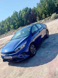 كيا فورتي موديل 23 للبيع السياره حادثه جاملغ خلفي موضح بالسونار  الموا...