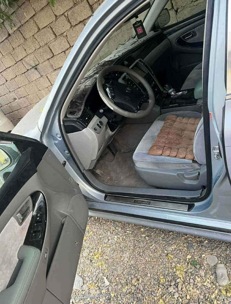 شاینەی بڕاوە سپۆرت 180ی بچووک بە بچووک سێ دووگمەی ناو ڕەساسی کوشن شامۆ سەقف شوشە 95000هەزار ڕۆشتوە کامل مەسروف کراو تاقمێ تایەو ویلی دینگەی لۆکی لە ژێرایە تەبریت و کارەبای و تەقەو ڕەقە بەشەرت 47 گەڵاو مەجال ***********لەکەلارم 
ئەدمینی 🌷
