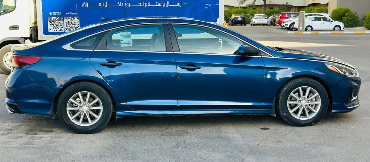السلام عليكم ورحمة الله وبركاته
🔹 هيونداي سوناتا 2018
للبيع أو المراوس
📍 الموقع: بغداد - بسماية
📞 ***********
مواصفات السيارة:
✅ محرك 2400 سي سي (مكفول)
✅ كير مكفول
✅ ماشية 93 ألف كم فقط
✅ تبريد ثلج
✅ تخم تايرات جديد
✅ مواصفات نص فول
 المواصفات 
✔️ شاشة وسطية أصلية
✔️ كاميرا خلفية
✔️ نقطة عمياء
✔️ مثبت سرعة
✔️ تحكم بالستيرن من الجهتين
✔️ 3 وضعيات قيادة
* رقم بغداد (سنوية للـ30 ورقم جديد)
* صبغ 3 قطع
* قطعة تبديل بلادي
* ⁠حادث خلفي
* بدون أيرباك
* بدون أي دواخل
* صور الحادث مرفقة بالمنشور 
💰 السعر المطلوب: 123ورقة
للاستفسار أو المعاينة:
📞 ***********
