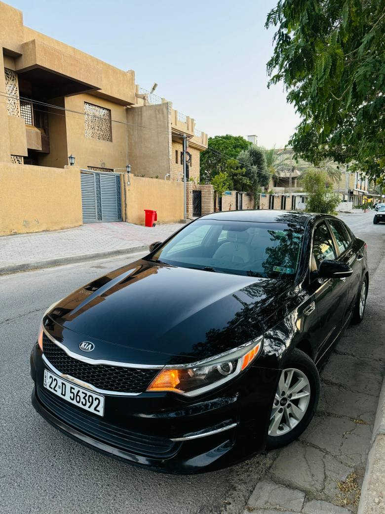 السلام عليكم
كيا اوبتيما  2018 ماشيه 75 ميل السياره فول عده الفتحه والكشنات 
محرك :2400
المواصفات
تبريد ثلج 
شاشة اعطال
شاشه
رادارات جانبيه +اماميه 
كامره دواره
حساسات خلفيه 
بلوتوث
فول تحكم استيرن
مثبت سرعة
ويل كروم 
مانع انزلاق ABS
منفذ USB+أوكس
عدة انضمة قياده (سبورت +ايكو+نورمان ) 
سماعات وصوت تجسيم فول بلادي
داخل بيجي 
الحادث : فقط باب خلف السايق صبغ السياره بجم كبس بدون ايرباك بدون دواخل 
الرقم :اربيل وكاله بسمنه 
سياره جدآ نضيفه وبعافيه على الياخذها 
السعر :137
العنوان :كربلاء(حي الحسين) 
الأستفسار 
*********** كربلاء, العراق
