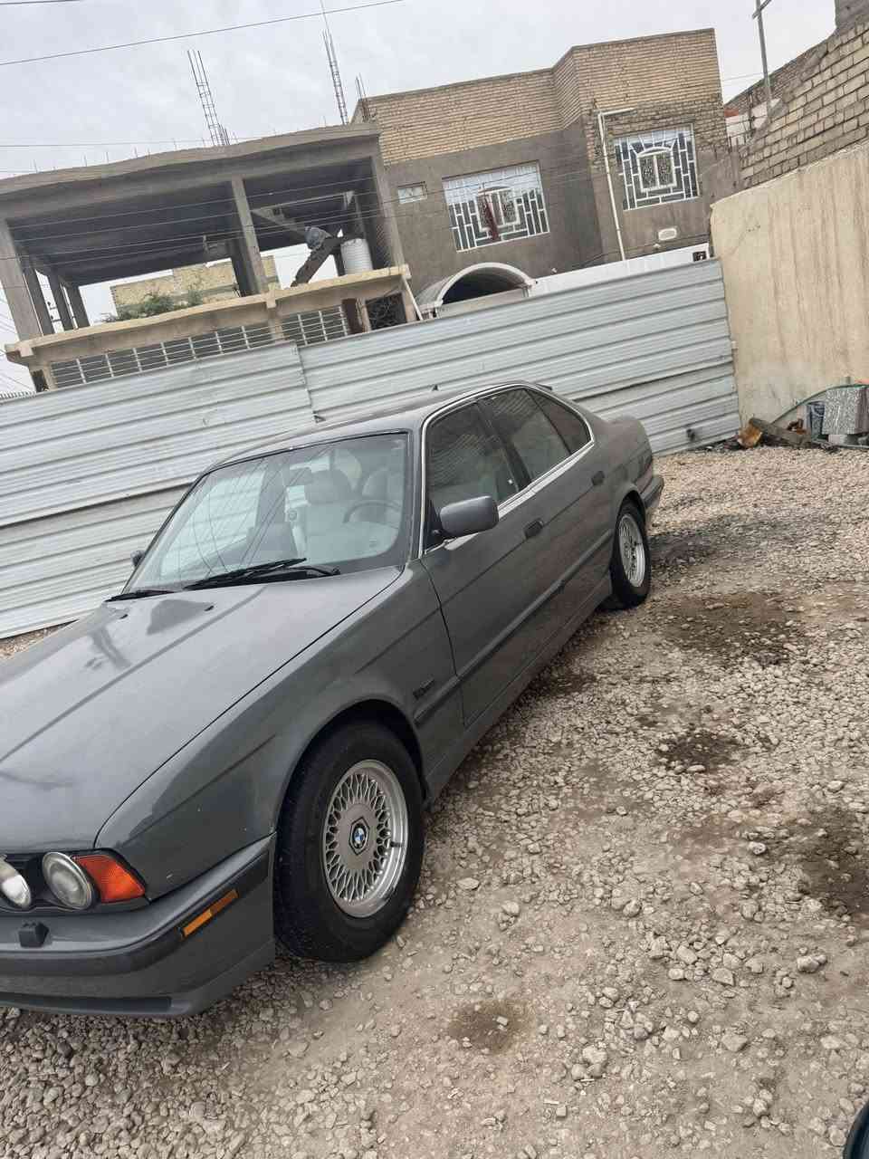 السلام عليكم ٥٢٥ اصل مكينه ٢٥ عدل موديل ٩١حداديه حاهزه مكينه وكير كفال رقم نجف الماني مداور ثاني يوم السعر ٦٢ وبيه مجال قليل العنوان نجف ***********
