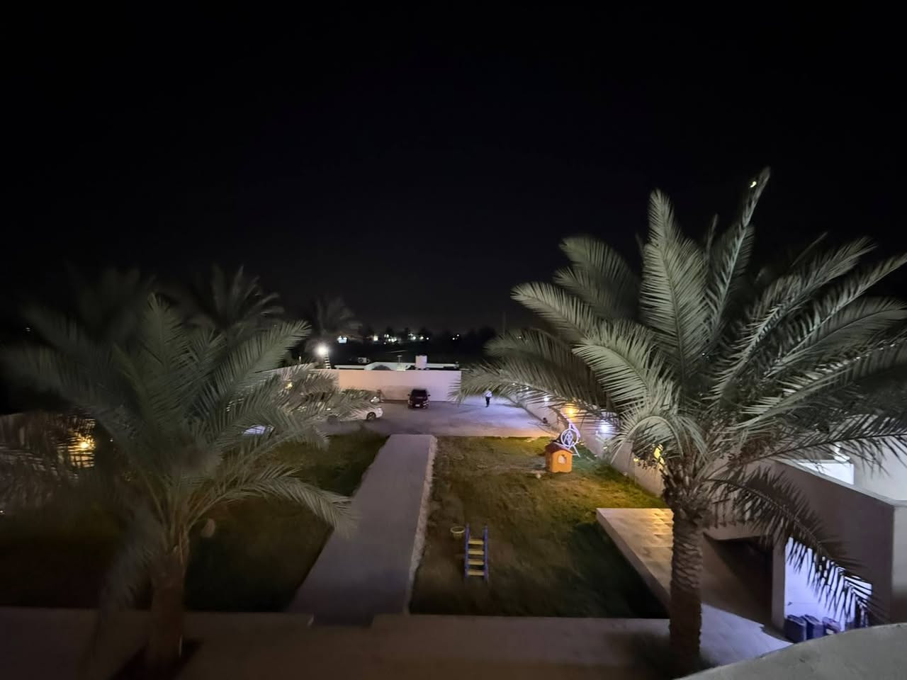 تعلن🌳🏝مزرعتنا🏝
عن فتح الحجوزات 
للإيجار اليومي او الشفتات مبيت موثقه بتطبيق اجرلي 

*🏕تفاصيل
🟢غرف نوم
🟢مطبخ
🟢صحيات🚿 
🟢 نت 4g
🟢حديقه للاستراحه كبيره 
🟢العاب فيشه ومنضده و بليارد والعاب اطفال‎
🟢مكان مجهز للشوي 
___________________________
 🔴للحجز والاستفسار يرجى الاتصال ع 
حدالرقم التالي ***********
