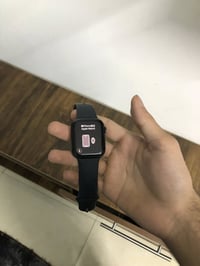 ابل جيل٨ • بطارية ٨٧٪ • خدوش بسيطة