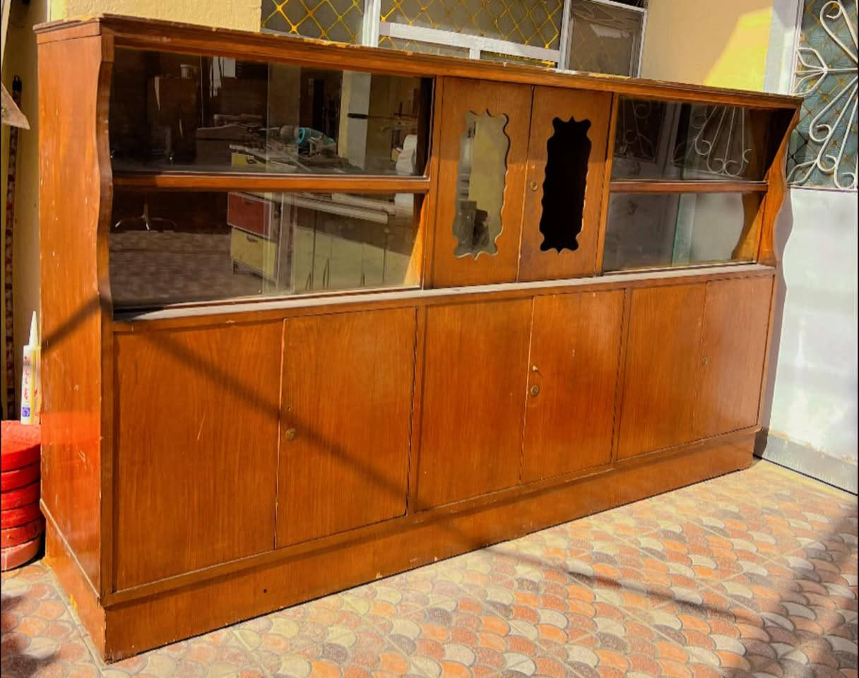 يا الله بوفيه تسكام خشب ثقيل للبيع 
العنوان قضاء القاسم حي العسكري مقابيل مدرسه الهادي 
الاستفسار الاتصال على الرقم ***********
