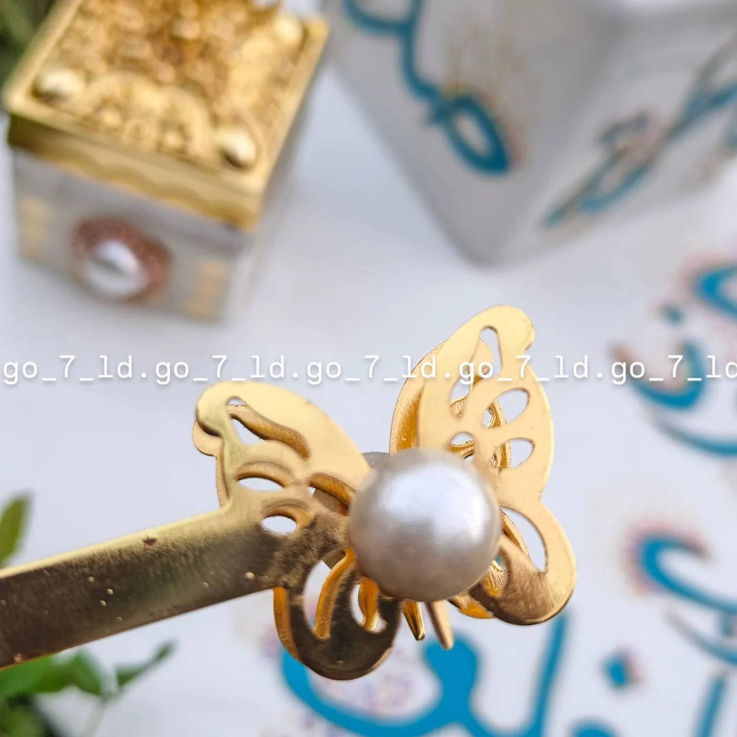 رسم على الزجاج حسب الطلب 
الوان ثابته ضد الماي والحراره
 الحجز خلال ٦ ايام
 توصيل جميع المحافظات


**إذا كنت صاحب هذا الإعلان وتريد حذفه لأي سبب، رجاءا أرسل رسالة إلى الدعم الفني**