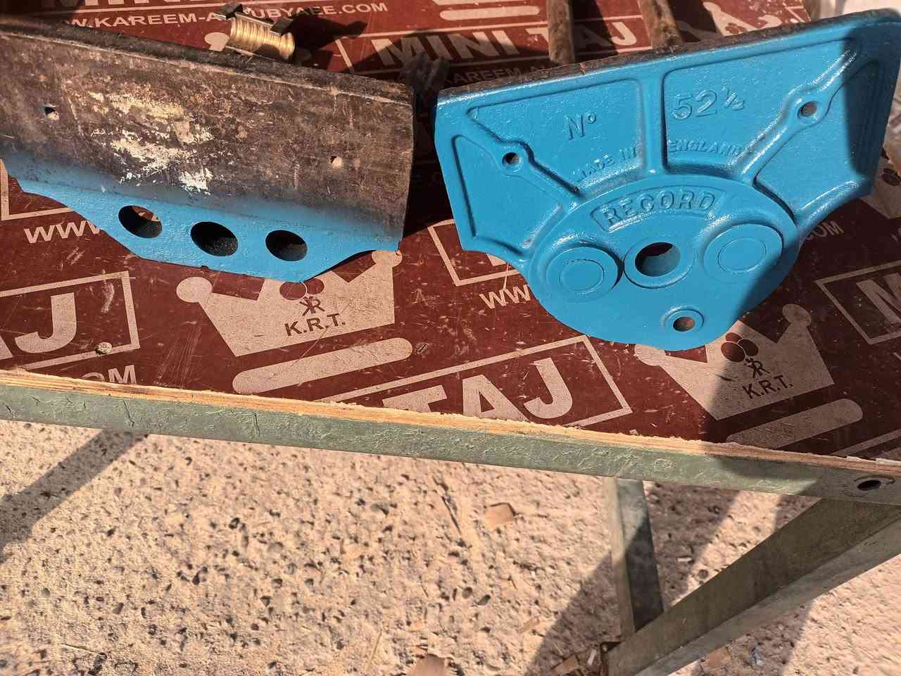 من رخصة الادمن المحترم ادوات منكنة ريكورد انكليزي مؤسسة بيه لحيم توصيل موجود الاتصال على ***********
