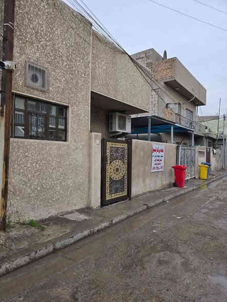 بسم الله الرحمن الرحيم 🌹
سعر المتر مليونين و ٣٠٠ للاستفسار واتساب *********** 📲 
السلام عليكم... الدار للبيع موقع هدوء جدا قبل القناة بفرع المشتل راس شارع المعلمين مقابل اعدادية الجمهورية خلف قهوتي الذهبية 
المساحة الكلية 240 متر واجهه 12 نزال 20
يحتوي على غرف نوم عدد ٥  هول عدد ٣ حمامات عدد ٣ مطبخ عدد ٣ كراج كبير يتسع إلى سيارتين
عكاده ننضيف....
يباع كامل أو تقطيع بمسحات حلوه
٨٠ متر واجهة ٤ نزال ٢٠
١٠٠ متر واجهة ٥ نزال ٢٠
١٢٠ متر واجهة ٦ نزال ٢٠
١٤٠ متر واجهة ٧ نزال ٢٠
١٦٠ متر واجهة ٨ نزال ٢٠
القطع يعتبر قطعة أرض
للاستفسار واتساب ***********
