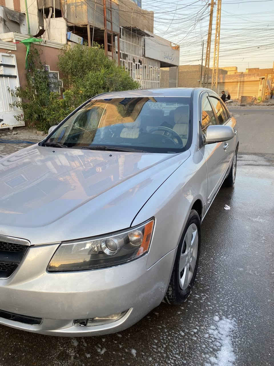 سلام عليكم
سوناتا 2008 وارد أمريكي 

مكينة 2.4 ”دوش ” 
تبريد منقص غاز ما يشتغل 

حادثه قبق صندوك وبالعراق جاملغ خلفي بدون دواخل " صبغ حزام " 

فتحة سقف 
تحكم ستيرن 
شاشة كارب بلي 
سيارة بسمنه تحويل ثاني يوم 

كير مكينة على الفحص 
‏سعر 88 وبيها مجال 

مكاني بغداد الحسينيه راشدية
***********
