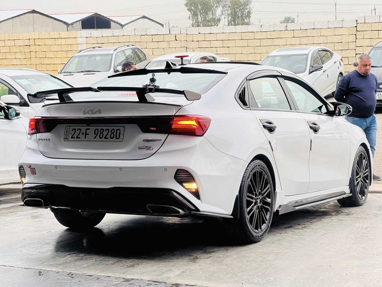 السلام عليكم كيا فورتي 2022 GTالسعر155
السياره فول ١/١
سلايت بصمه كشن حار بارد رادارات 
وبعد بيها موصفات 
مكينه16تيربو 
ماشيه64 
صبغ بلتكمه شبرين فقط بدون دواخل 
الباقي كفاله من صبغ سياره جديده
هزه سنويا كله جديد
السعر ١٥٥وبيها مجال
للاتصال ***********/*********** 
مكان السياره الموصل الأيسر
