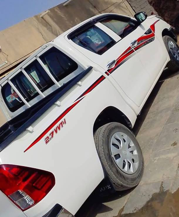 سلام عليكم هايلوكس  25 كير عادي باب اول ماشيه 500 كيلو  رقم واسط تحويل بأسمك  سعر 253 مكان ذي قار قضاء الاصلاح ***********
