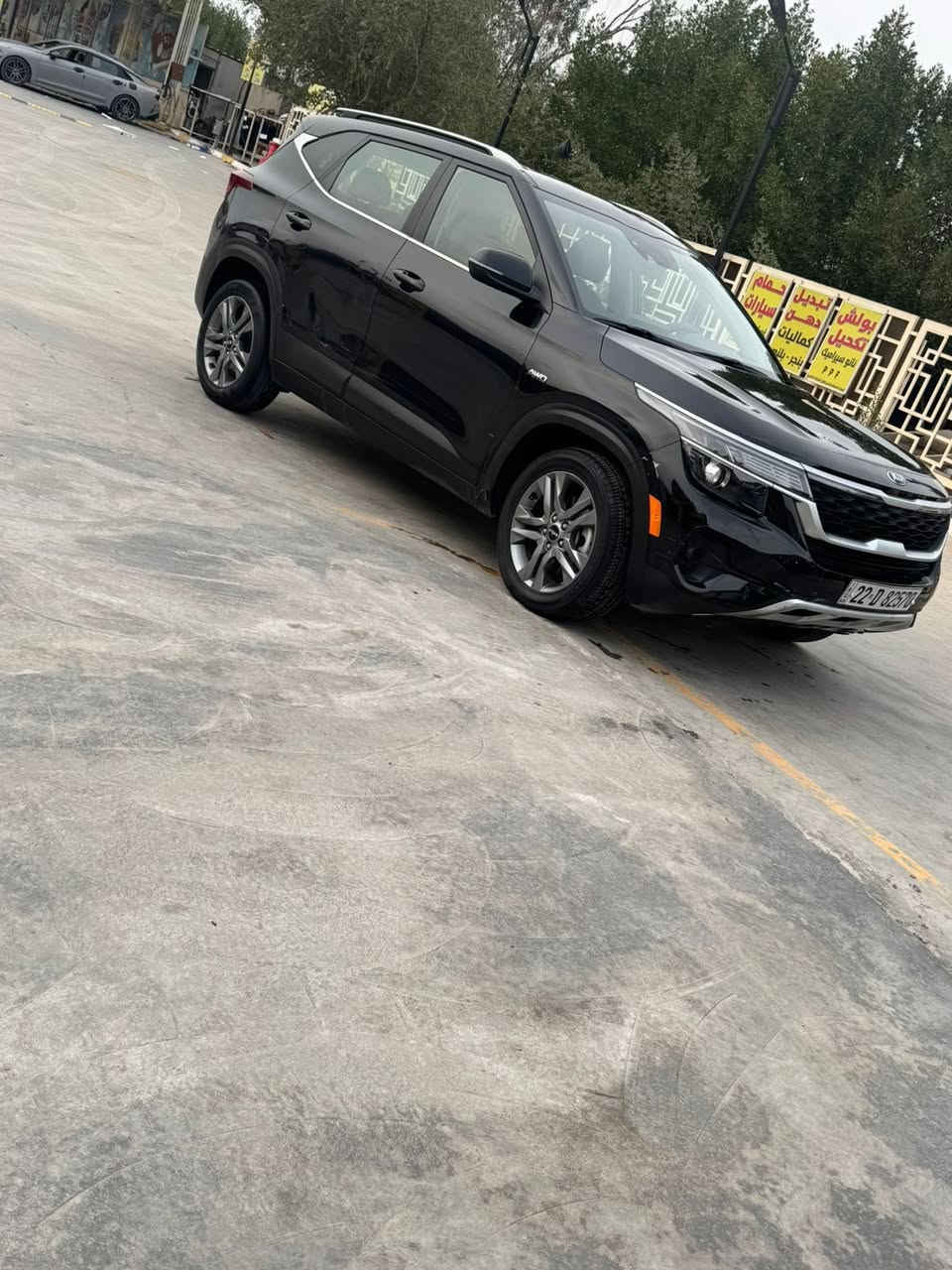 سيارة كيا سيليتوس موديل 2021 فئة s فول مواصفات عدى سلايد
ابل كار بلاي
اندرويد اوتو 
محرك 2000 
تبريد محرك تدفئ مكفولات 
والسيارة ماشيه 34 mile  
مقاعد تدفئة
ستيرن تدفئه 
وسائد هوائية(ايرباك) 6
مستشعر وقوف
حساسات
دواخل نصف جلد ونصف قماش 
وارد امريكي صنع كوري 
AWD
والسيارة حادثها صندوق فقط من جهةٍ السايق وتعديل على البارد والسيارة كلش نضيفه
السعر ١٥٥ وبيها مجال


**إذا كنت صاحب هذا الإعلان وتريد حذفه لأي سبب، رجاءا أرسل رسالة إلى الدعم الفني**